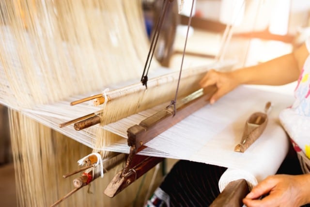 Weaving with a Manual Loom